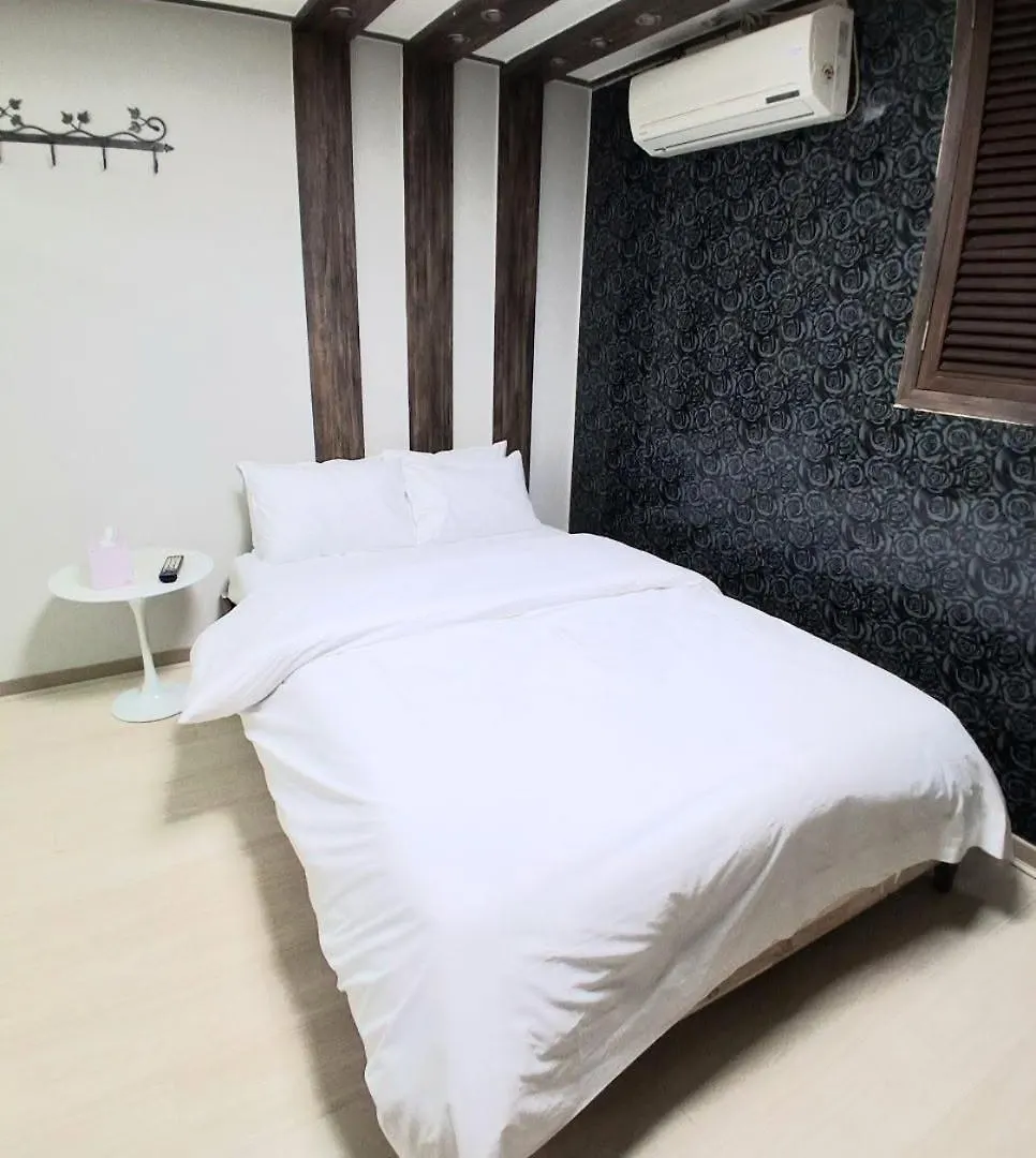 Hotel Hue 2*, Incheon